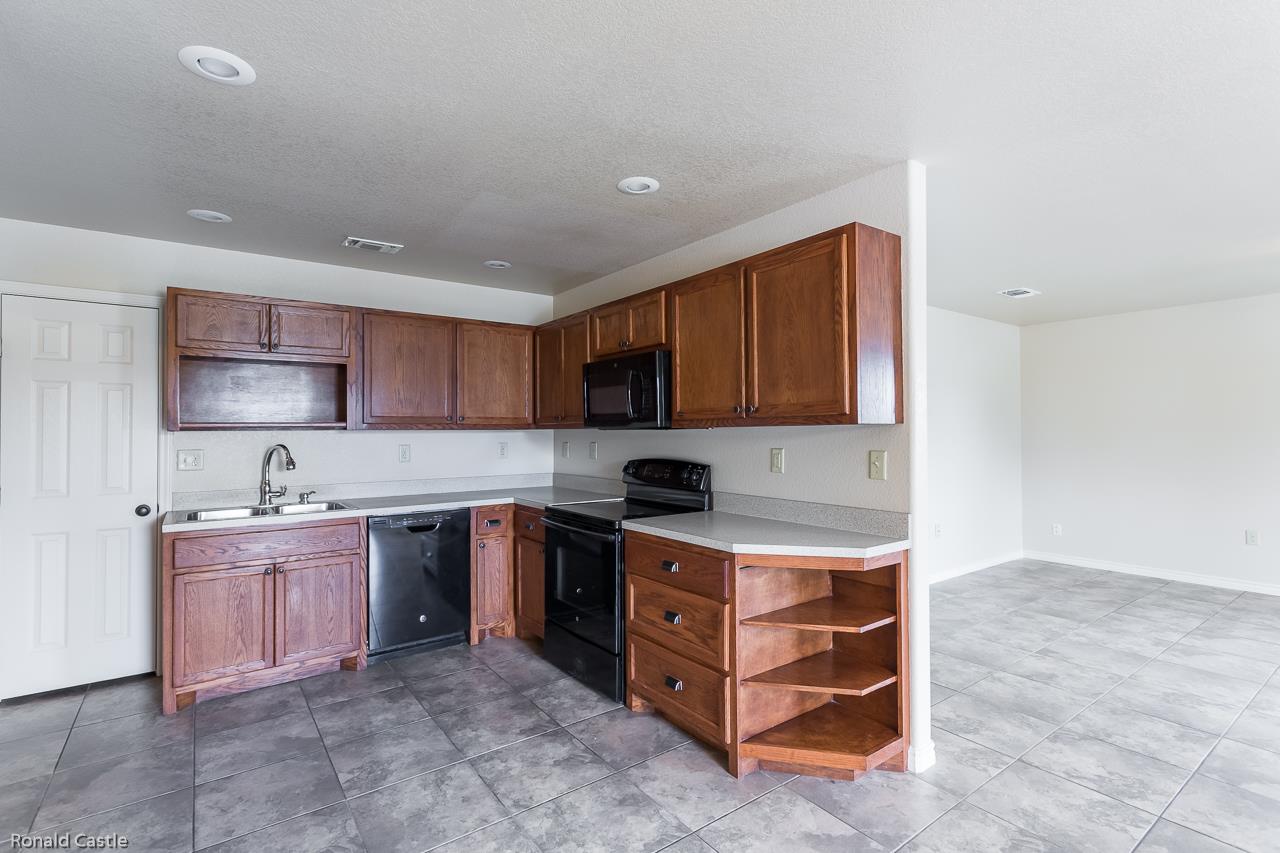 310 Royal Falcon, Del Rio, TX 78840