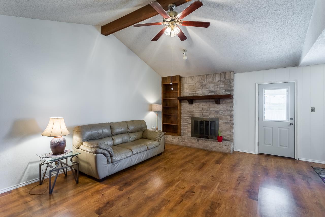 102 Siesta Circle, Del Rio, TX 78840