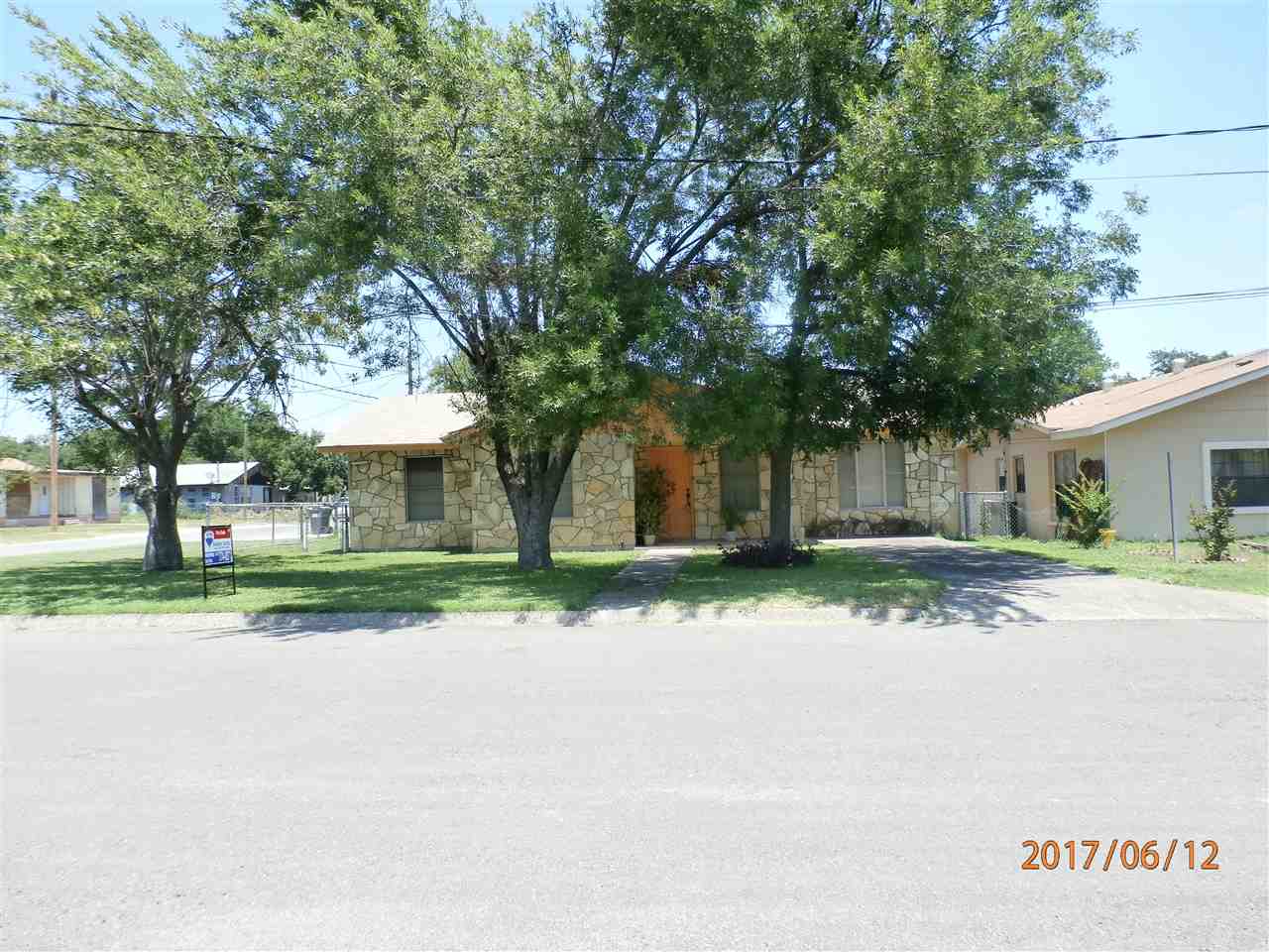 509 Ave R, Del Rio, TX 78840