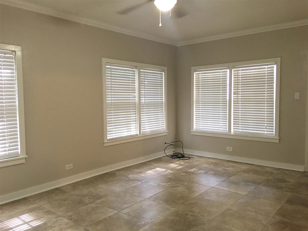 217 W DukeRENTAL, Del Rio, TX 78840