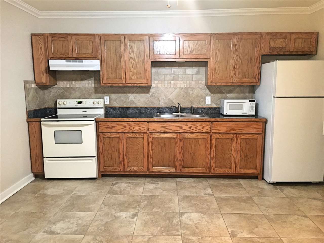 217 W DukeRENTAL, Del Rio, TX 78840