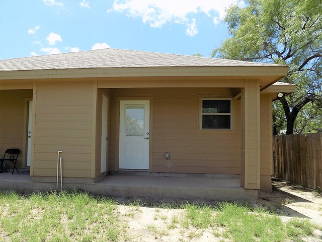 936 AVE D, Eagle Pass, TX 78852