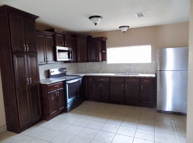 1530 Toni, Eagle Pass, TX 78852