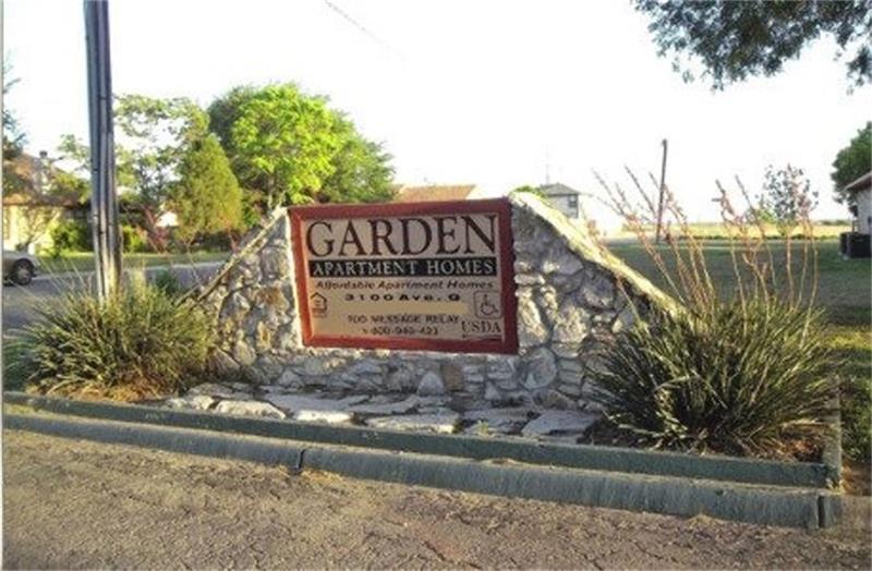 3100 Avenue Q, Hondo, TX 78861