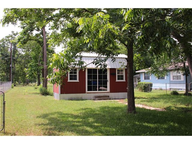 504 Rivers ST, Smithville, TX 78957