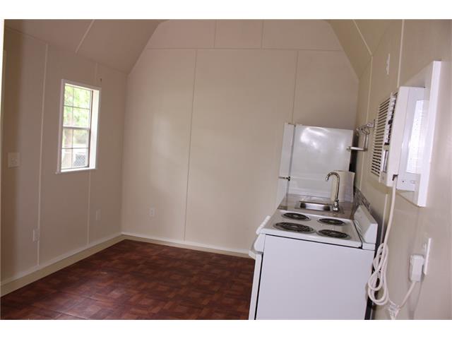 504 Rivers ST, Smithville, TX 78957