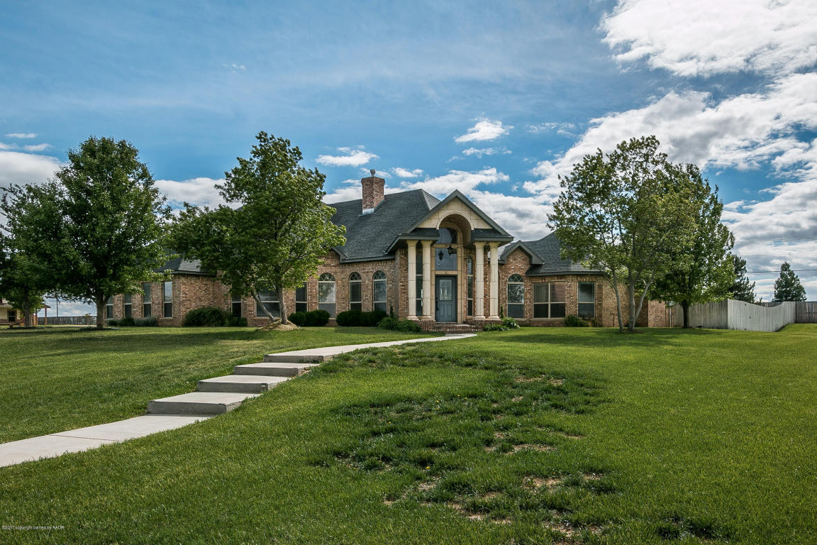 17600 Valley Lake Dr, Canyon, TX 79015