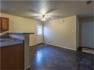 039 S E 15th Avenue, Perryton, TX 79070