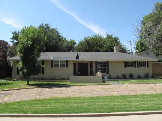 1615 Bryan #12 St