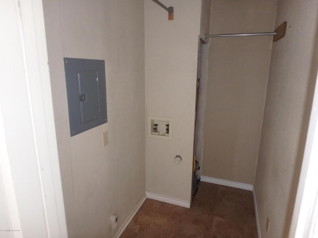 1703 Jackson St, Amarillo, TX 79102