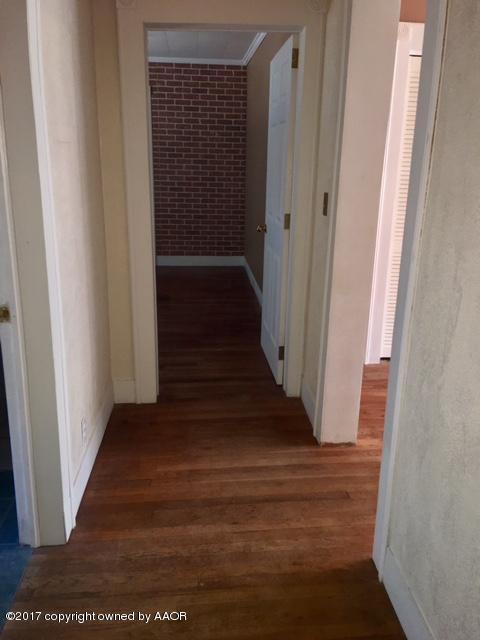 3704 Fountain Ter, Amarillo, TX 79106