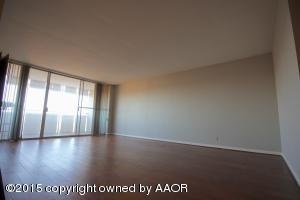 7607 Hermosa Dr