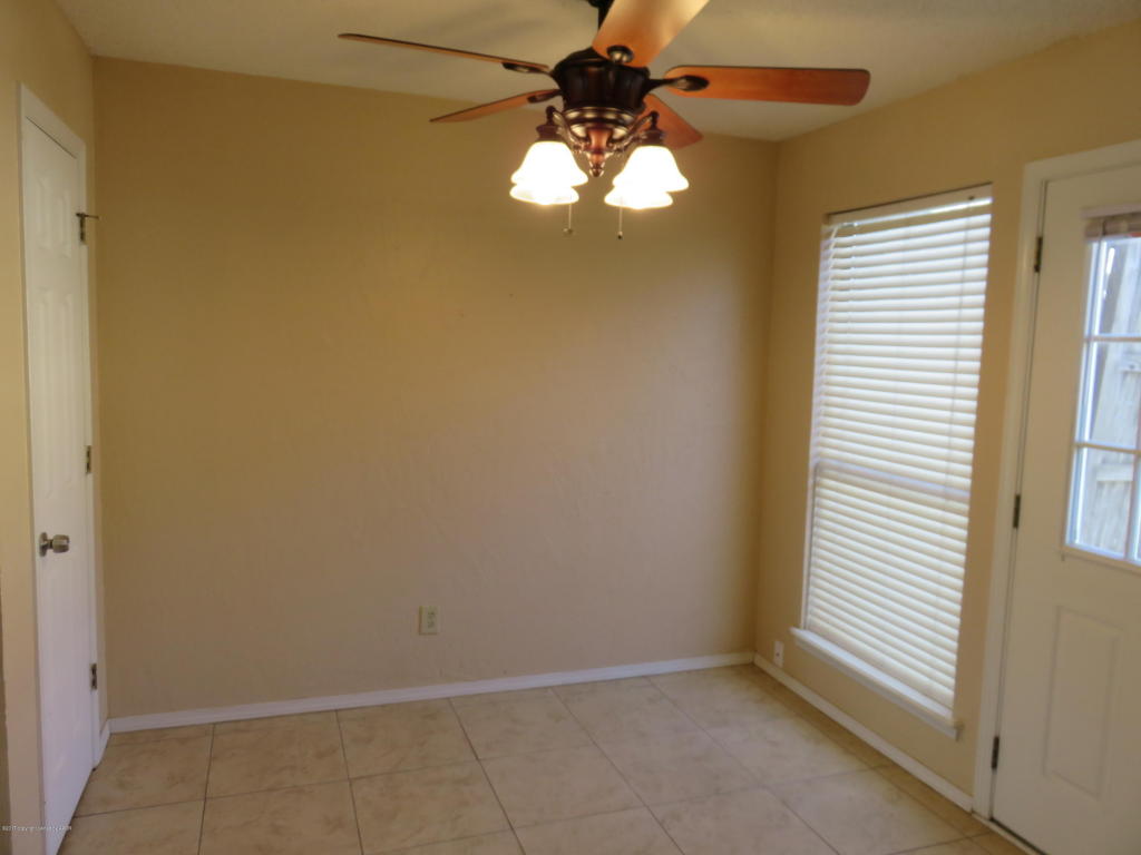 6904 Hurst St, Amarillo, TX 79109