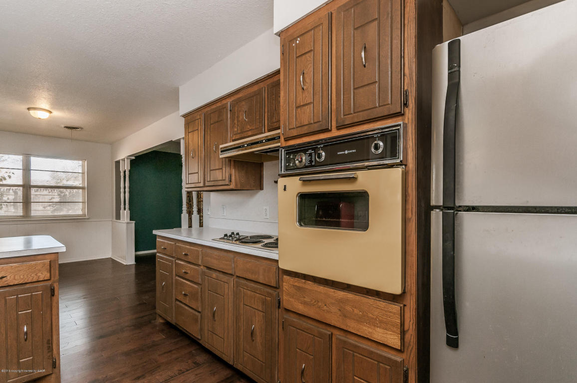 5018 Hillside Rd, Amarillo, TX 79109