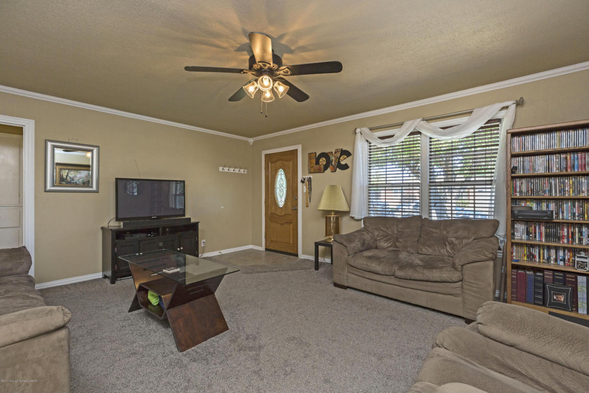 2807 Barbara Ln, Amarillo, TX 79109