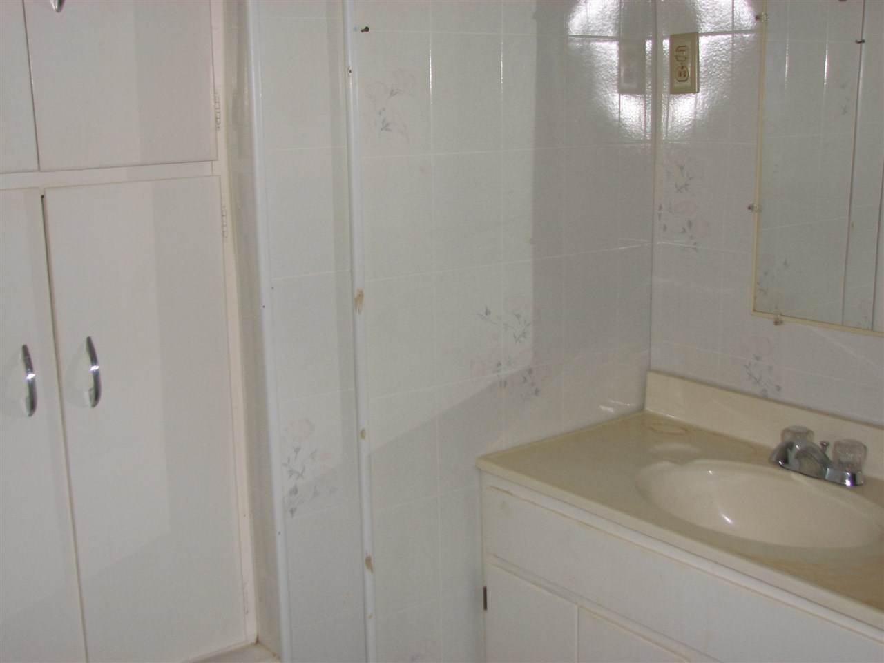 706 Main, Quanah, TX 79252