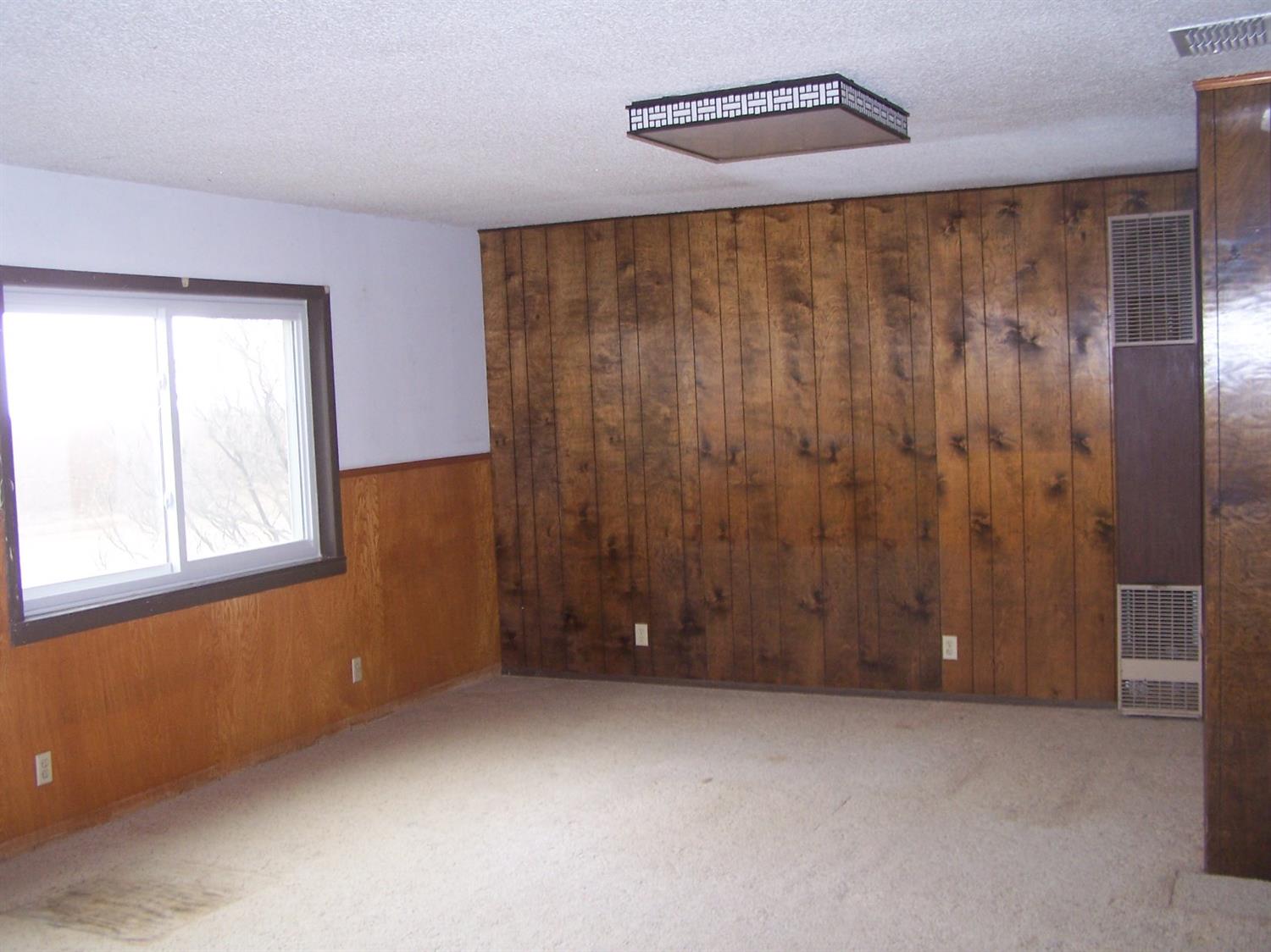 6702 East Farm Road 597, Abernathy, TX 79311