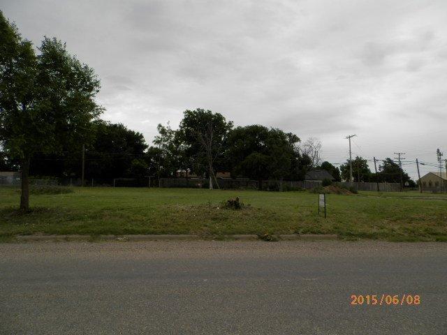 612 Walnut Street, Idalou, TX 79329