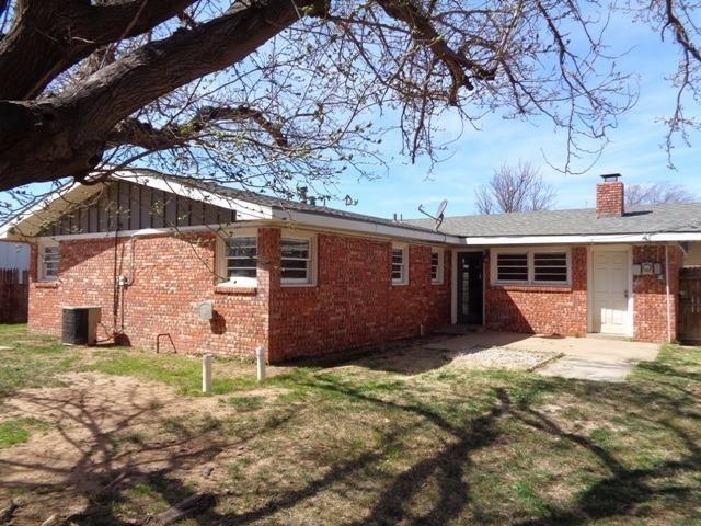 209 Detroit Drive, Levelland, TX 79336
