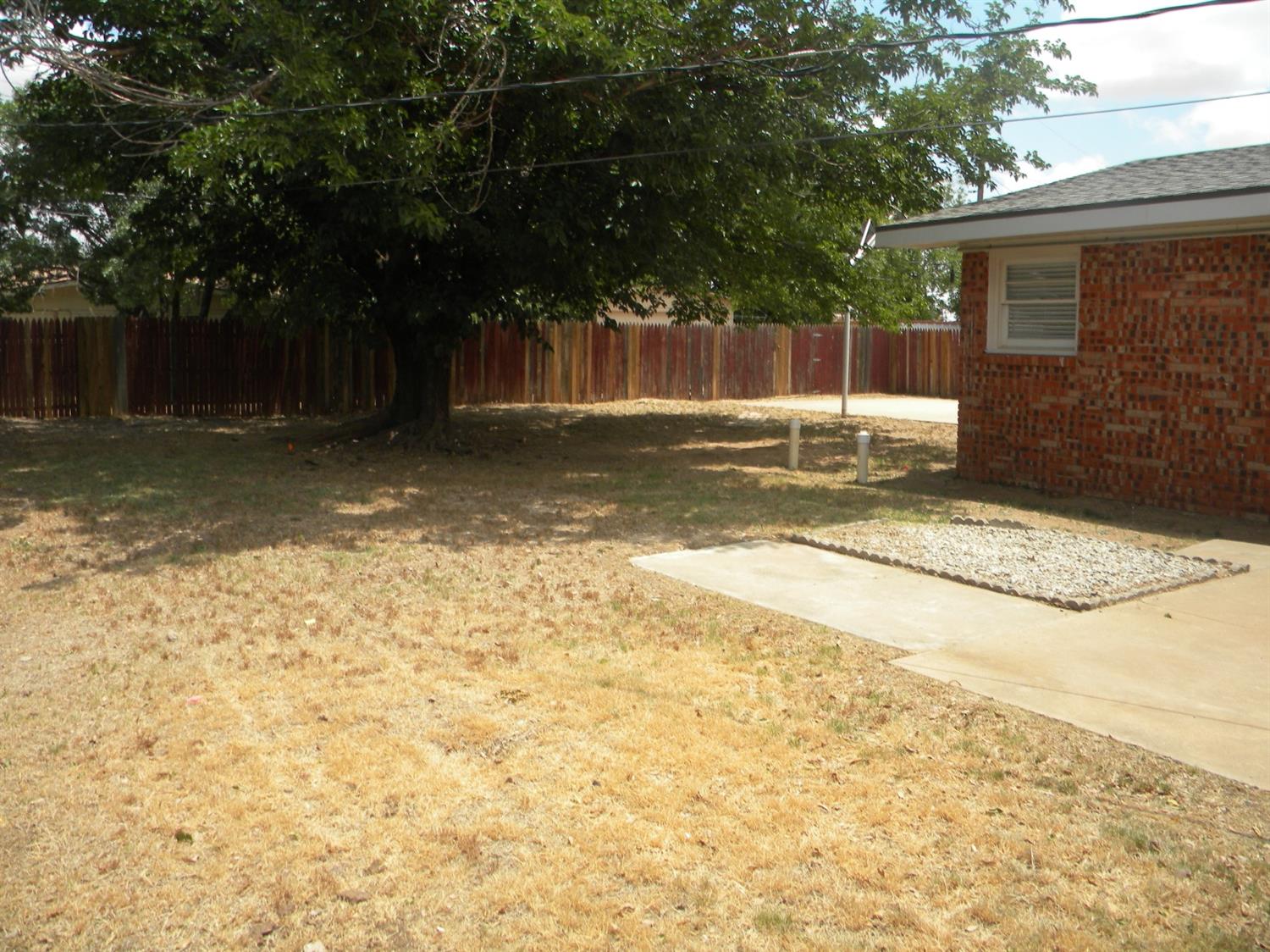 209 Detroit Drive, Levelland, TX 79336
