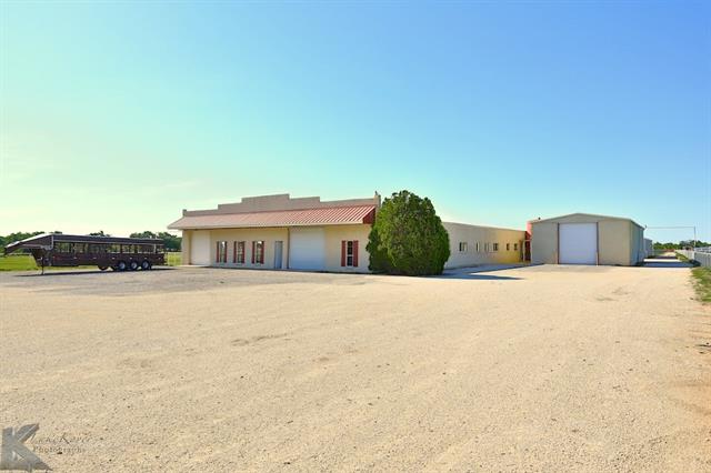 2565 County Road 134, Ovalo, TX 79541