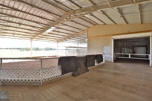 2565 County Road 134, Ovalo, TX 79541