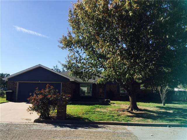 1401 Woodland Trail