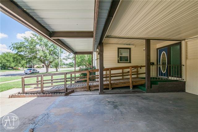 1126 S Pioneer Drive, Abilene, TX 79605