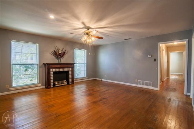 1126 S Pioneer Drive, Abilene, TX 79605