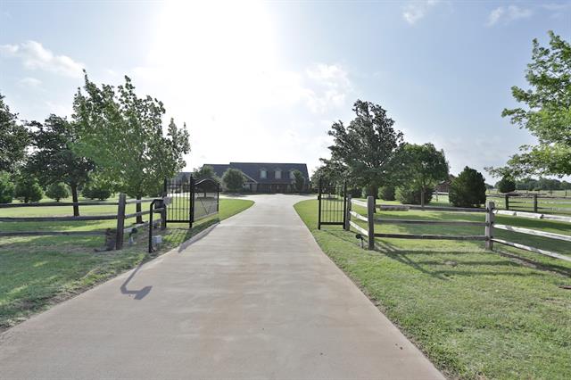 174 Cherokee Hills Ln