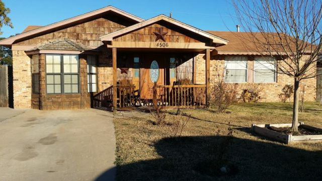 508 S Bentwood Dr