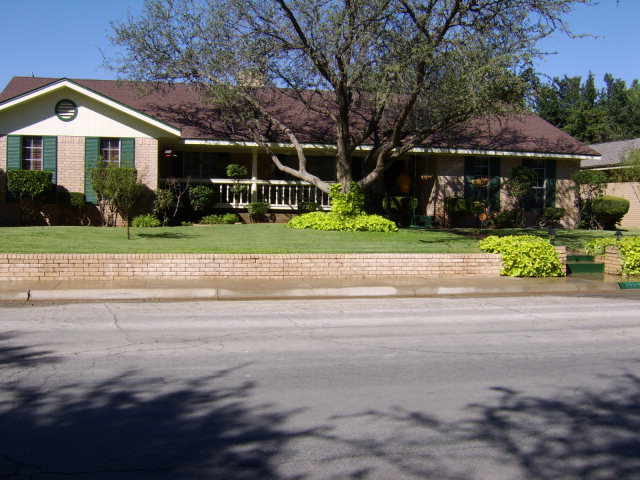 205 Edgewood Dr