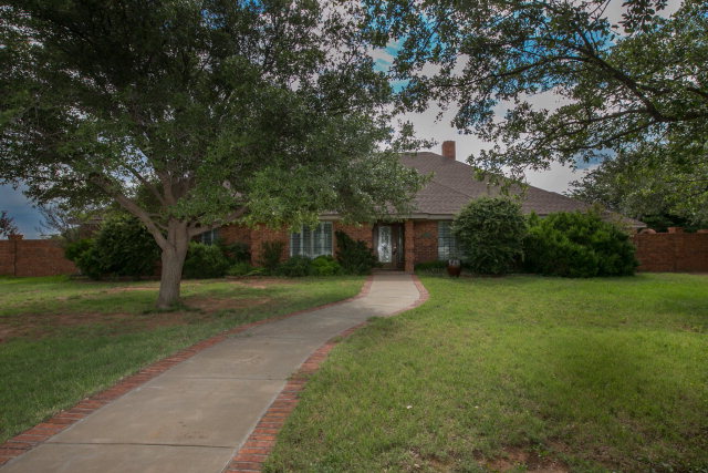 902 W Pine Court
