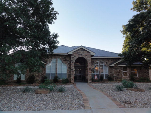 412 Nolan Ryan Dr