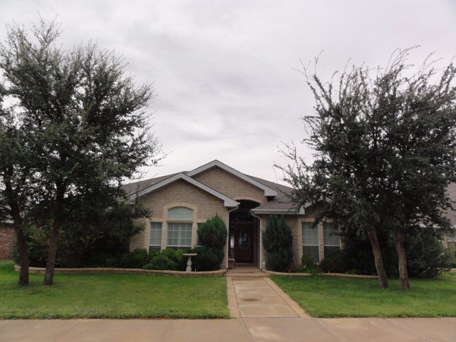 412 Nolan Ryan Dr