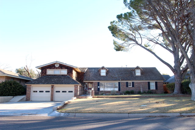 5311 Half Moon Circle