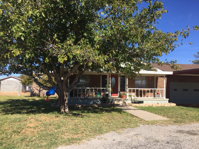 3305 Woodhaven Dr
