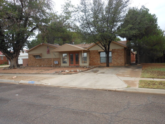 4102 Dyer Cir