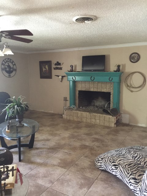 1106 NW 3rd St, Andrews, TX 79714