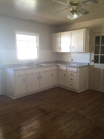 805 NW 11th St, Andrews, TX 79714