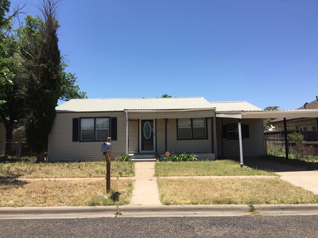 803 NE 4th St, Andrews, TX 79714