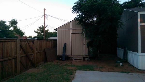 901 Monterrey Ave