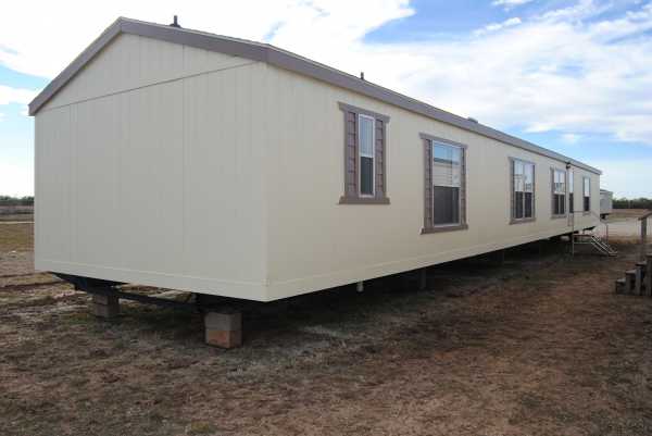 Mead Manor Manufactured Housing Community 4000 Golder Ave #39Odessa, TX 79764