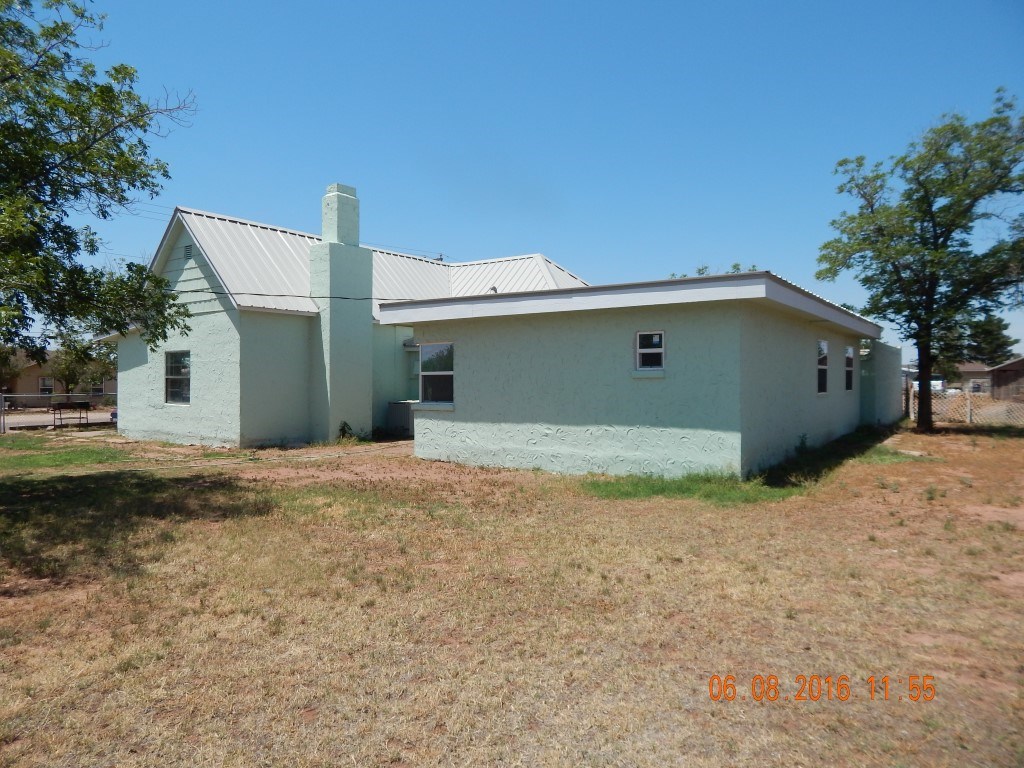 606 3rd Street, Van Horn, TX 79855