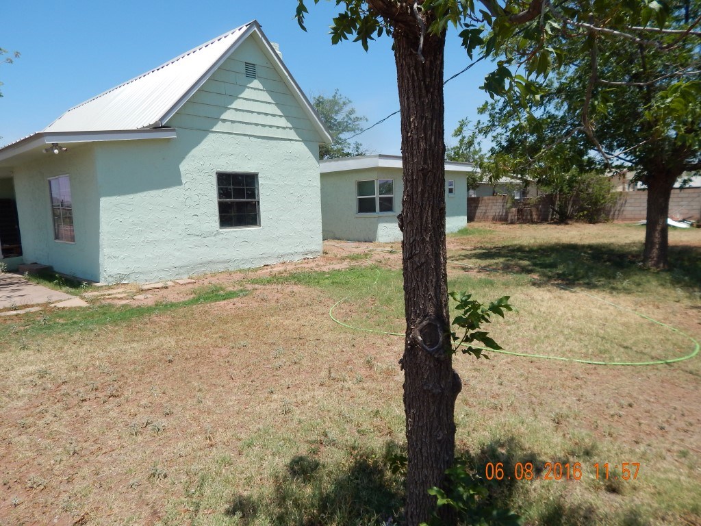 606 3rd Street, Van Horn, TX 79855