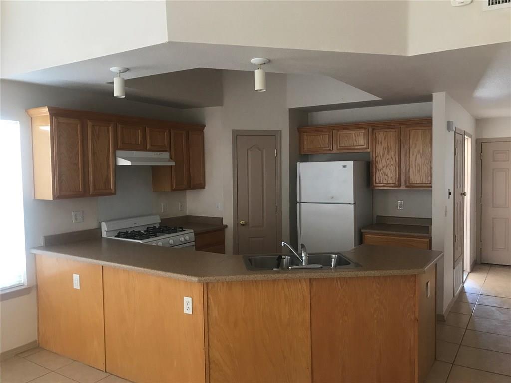 7505 Golden Knight Place, El Paso, TX 79904