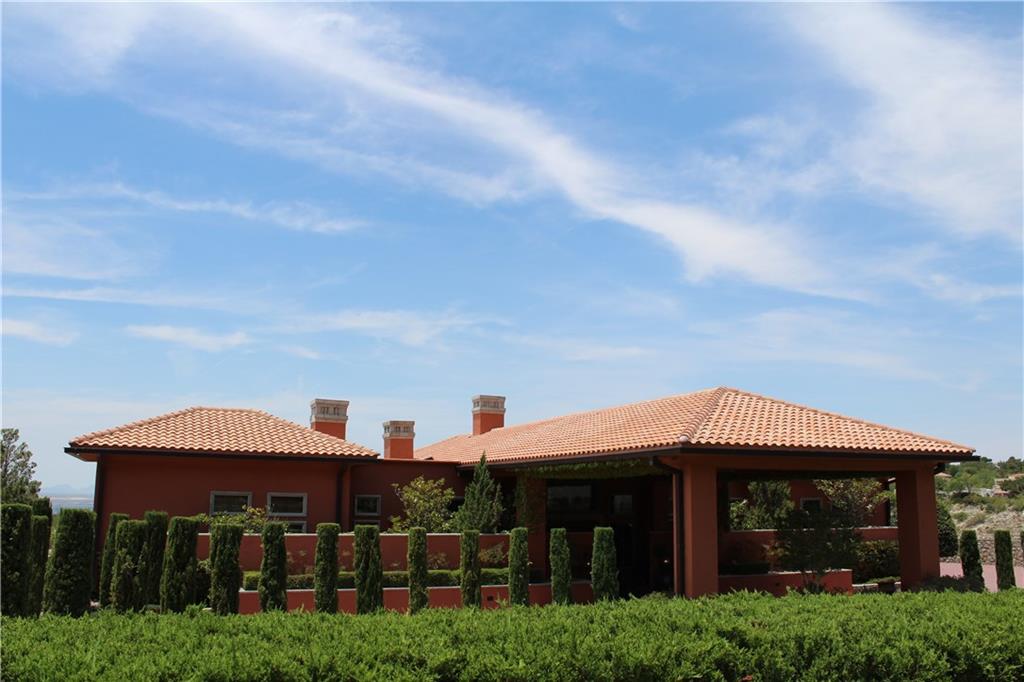 311 Camino Estancias, El Paso, TX 79912