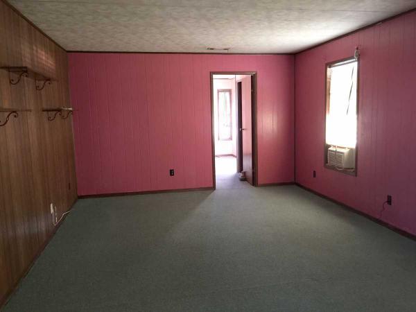 Robin Hood Mobile Home Park114 King RichardEl Paso, TX 79924