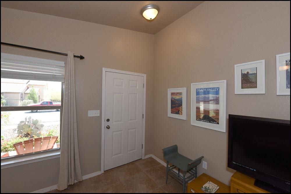 12073 Copper Valley LN, El Paso, TX 79934