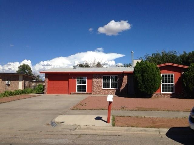 3432 Hollyglen Street, El Paso, TX 79936